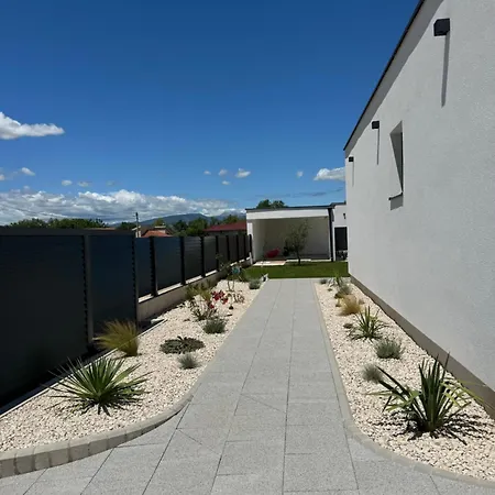 Veranda Villa